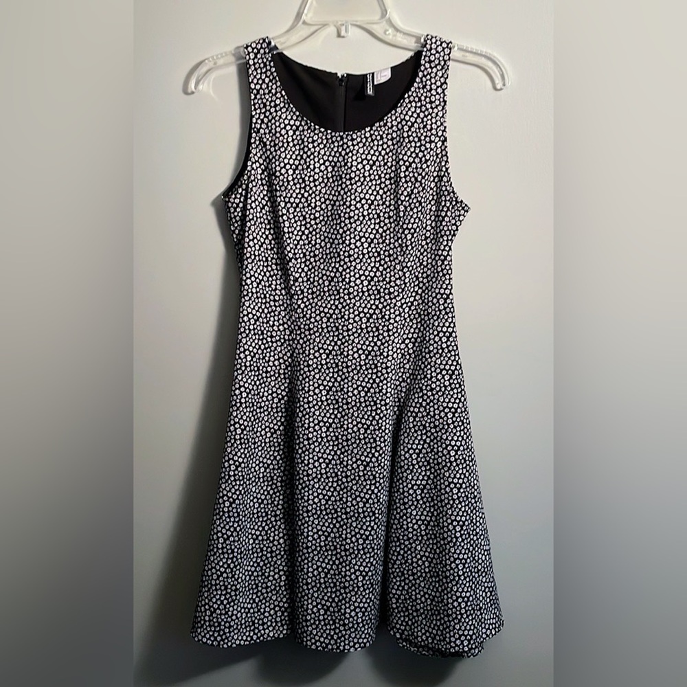 Floral Dress Divided US 6